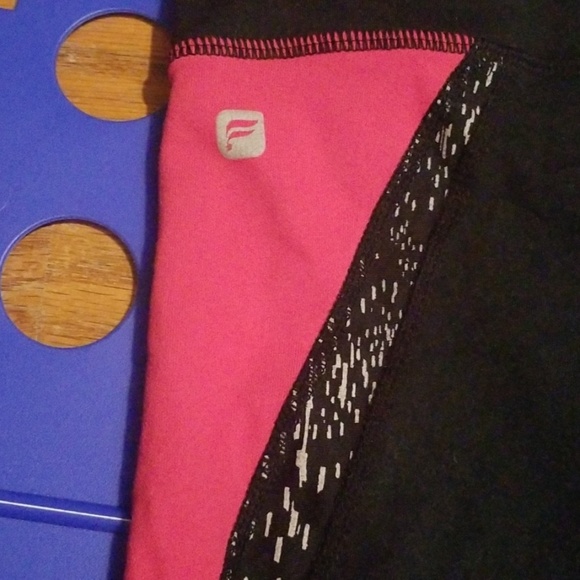 Fabletics capris - Picture 4 of 4